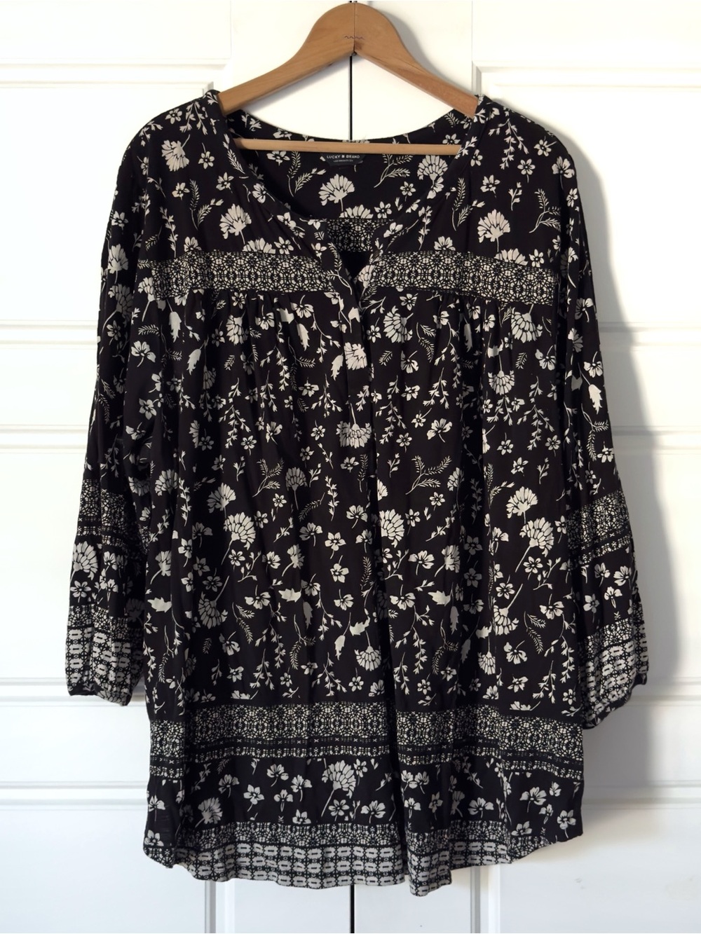Lucky Brand Floral Tunic Top 3X Black White Peasant Bohemian Garden 1/4 Button